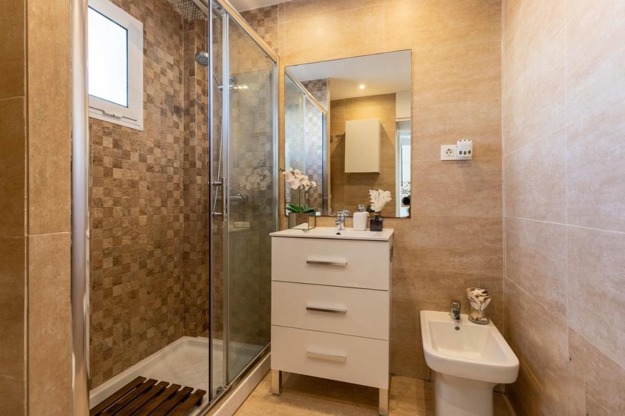 Apartamento En La Playa En Paseo Maritimo มาลากา ภายนอก รูปภาพ